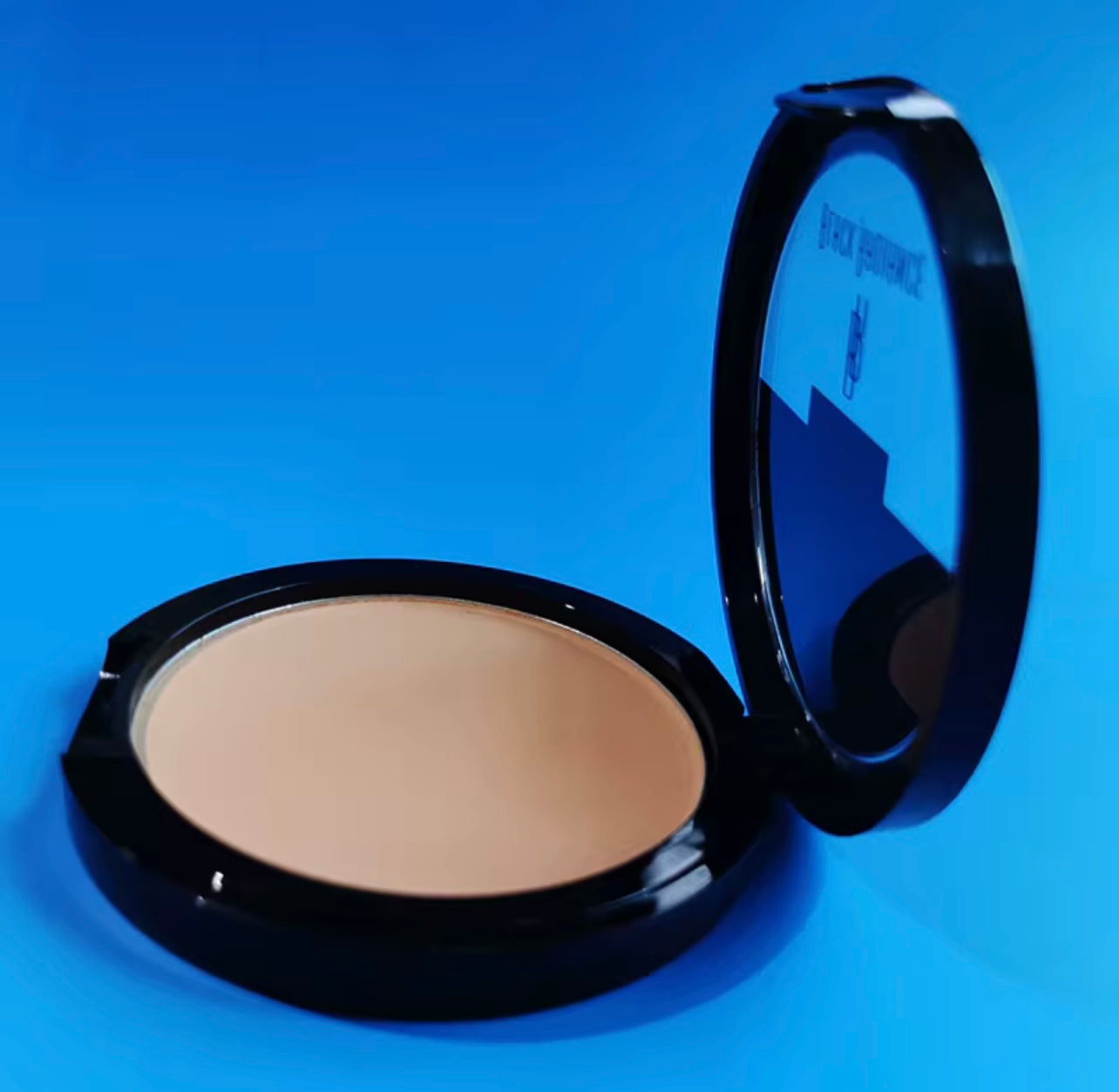 Poudre compacte mate